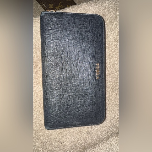 Authentic Furla Wallet - Picture 2 of 6